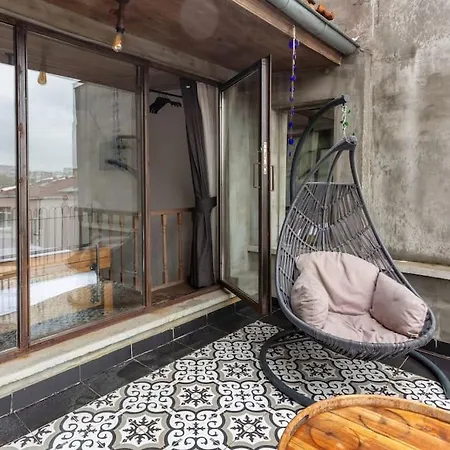 Historic Unique Town House Golden Horn Апартаменты *