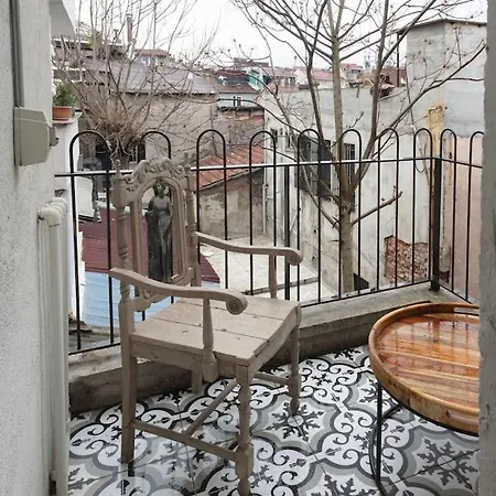 Historic Unique Town House Golden Horn Apartment